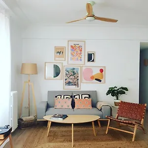 Bright And Modern In Center Apartamento