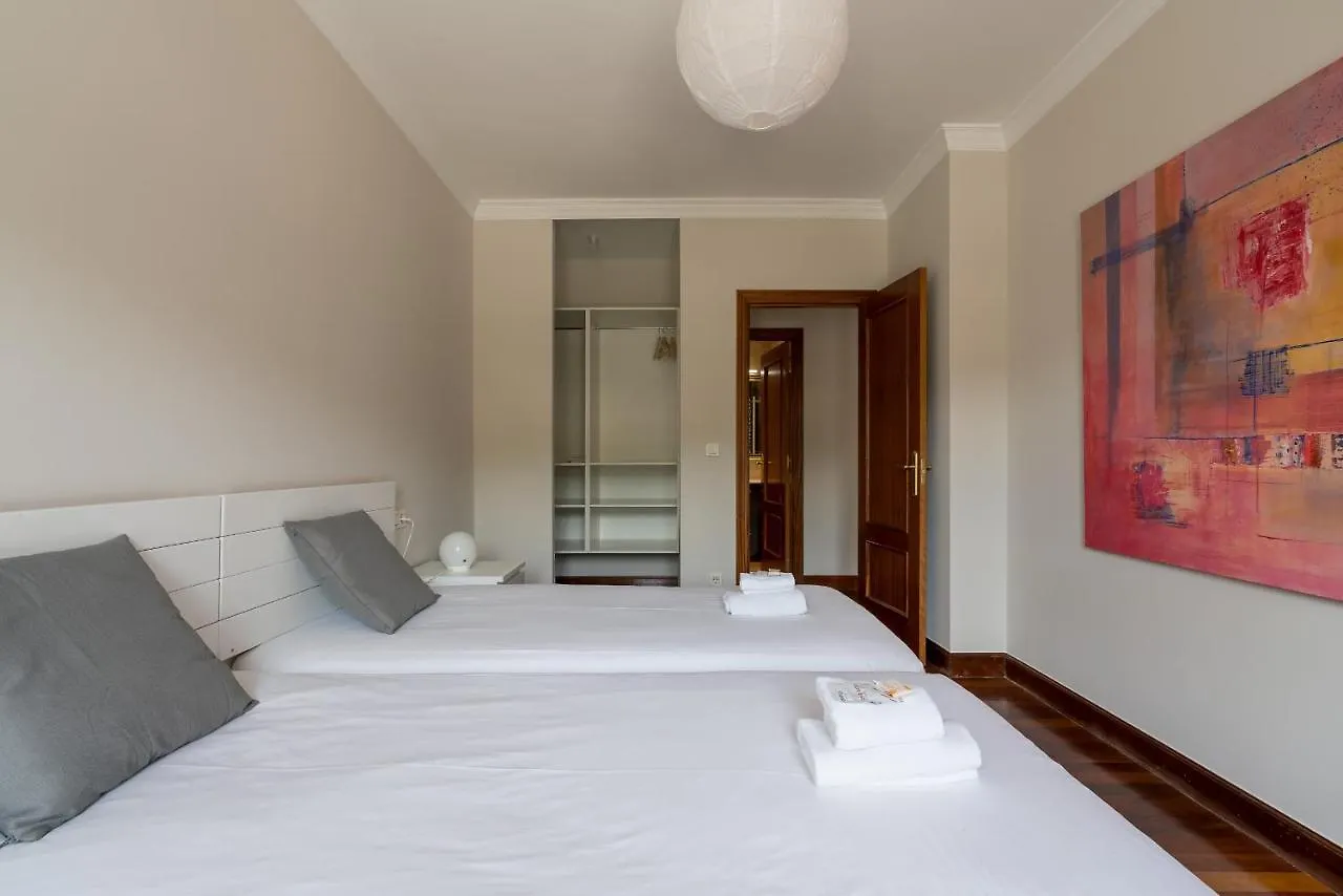 Zubia Apartment By People Rentals Bilbao España