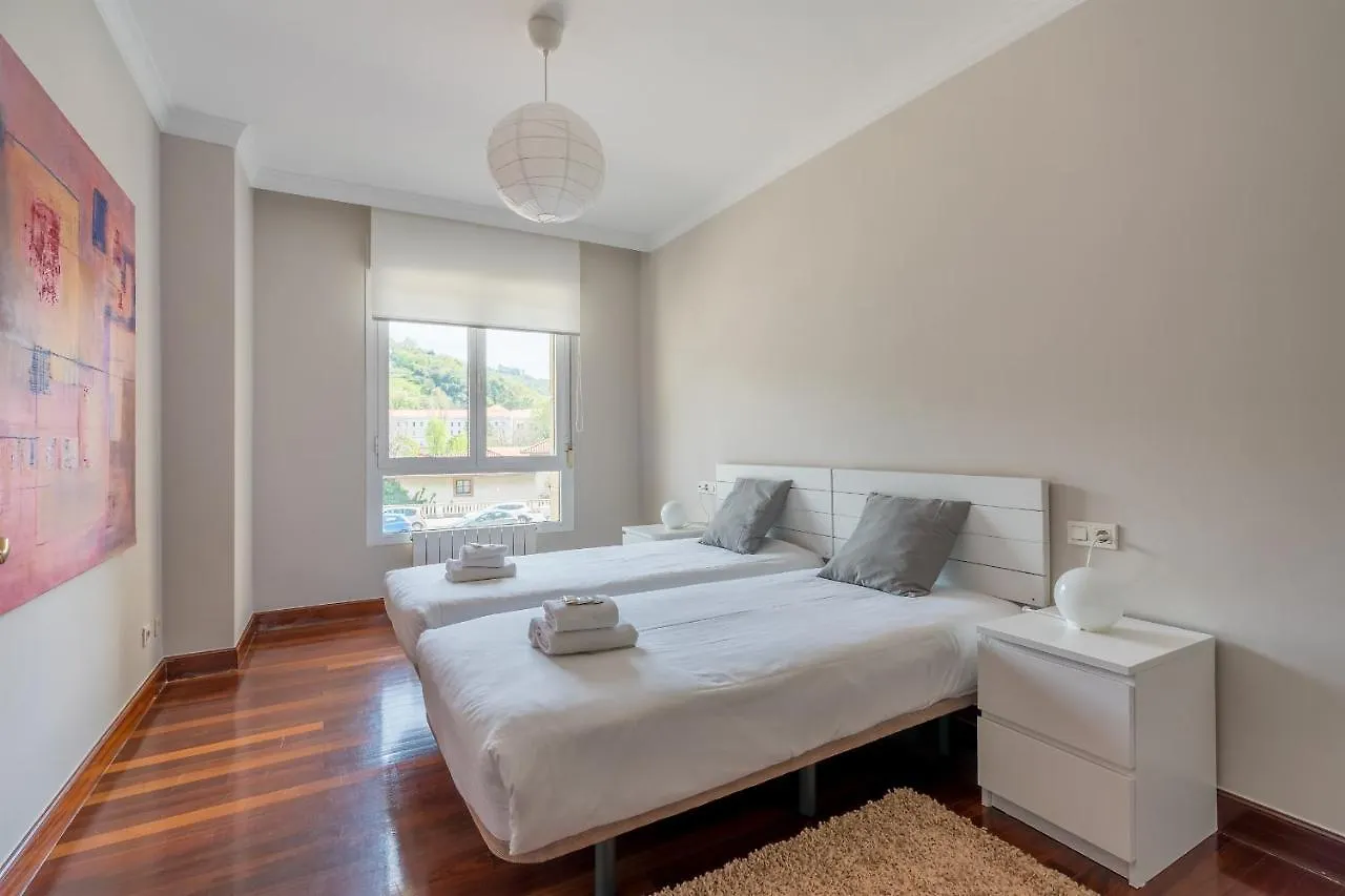 Zubia Apartment By People Rentals Bilbao