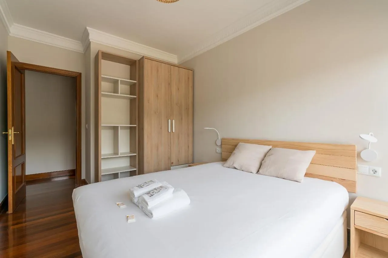 Zubia Apartment By People Rentals Bilbao España